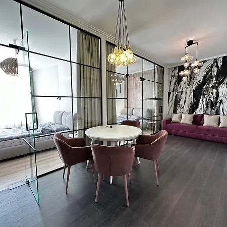 Sea Symphony 3-bedrooms Lux Apartment Odesa