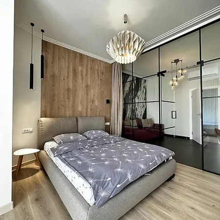 Sea Symphony 3-bedrooms Lux Apartment